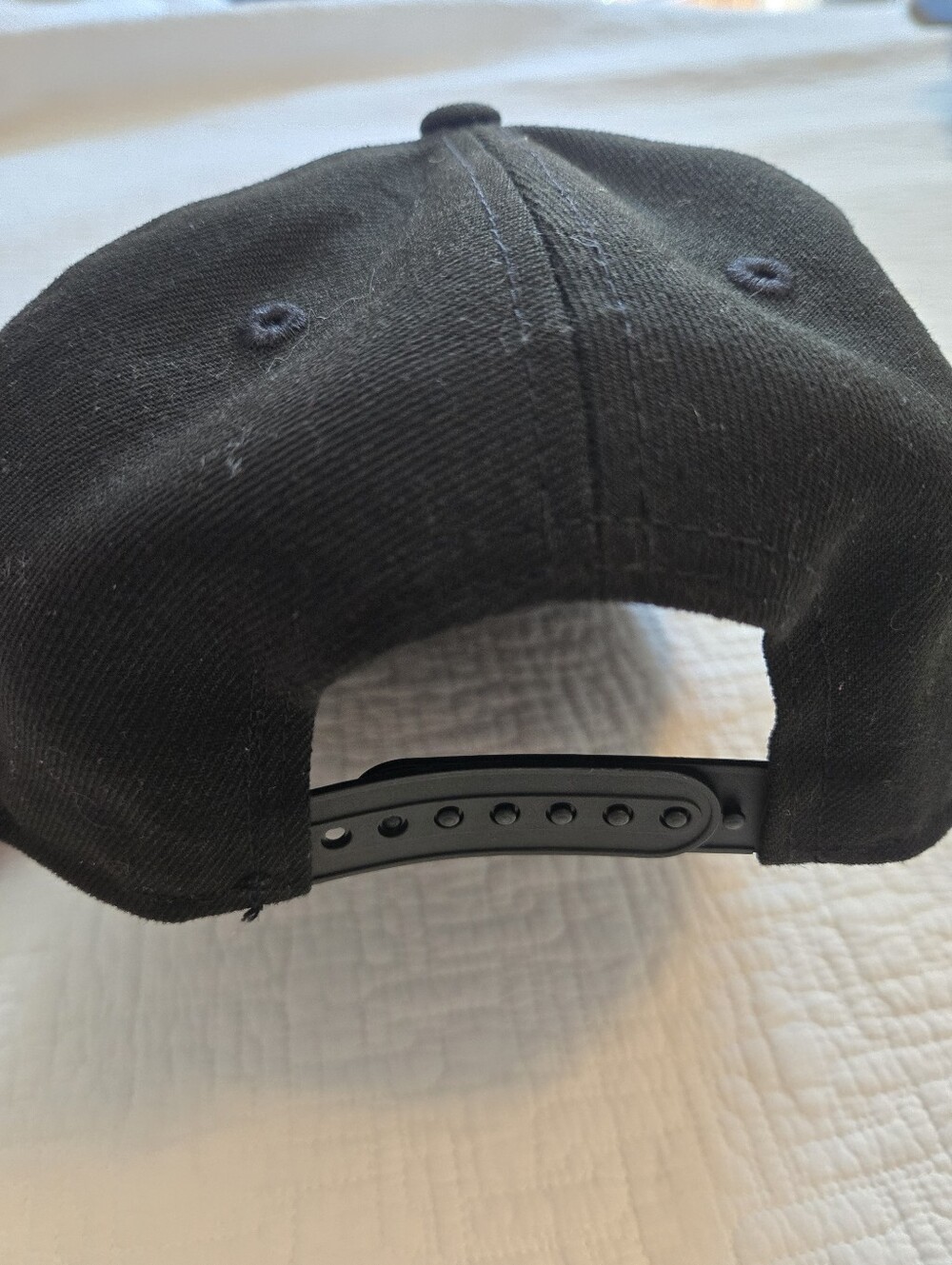 New Era 9 Fifty Dallas Mavericks Black & White Snapback Hat - Picture 3 of 5